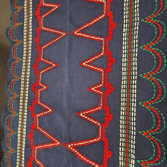 Holiday Table Runner  Size 21.5"×65" - Picture 3 of 4